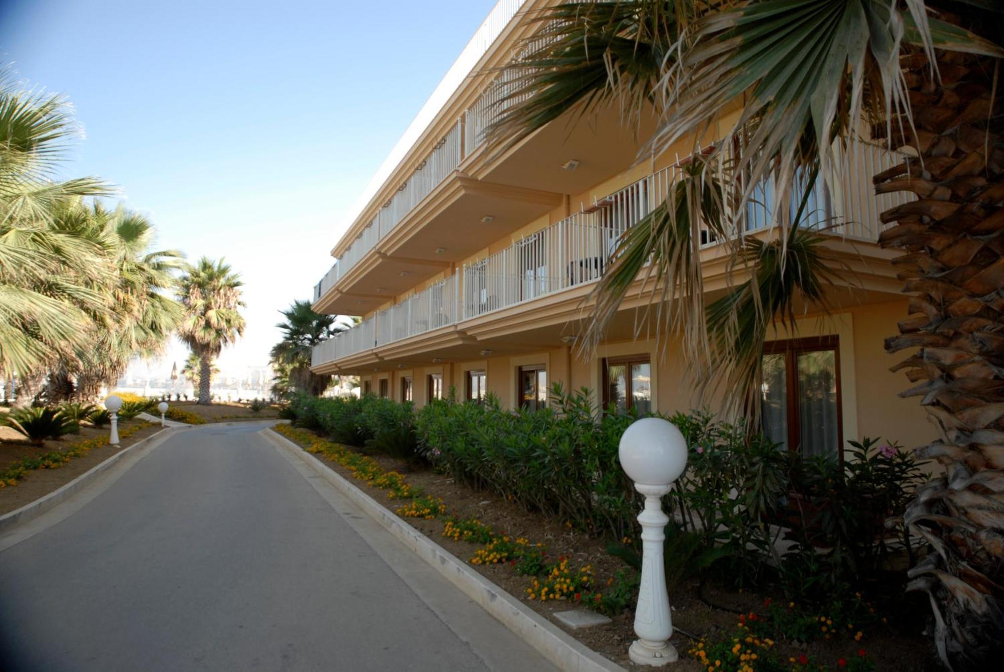 Dioscuri Bay Palace San Leone Exterior foto